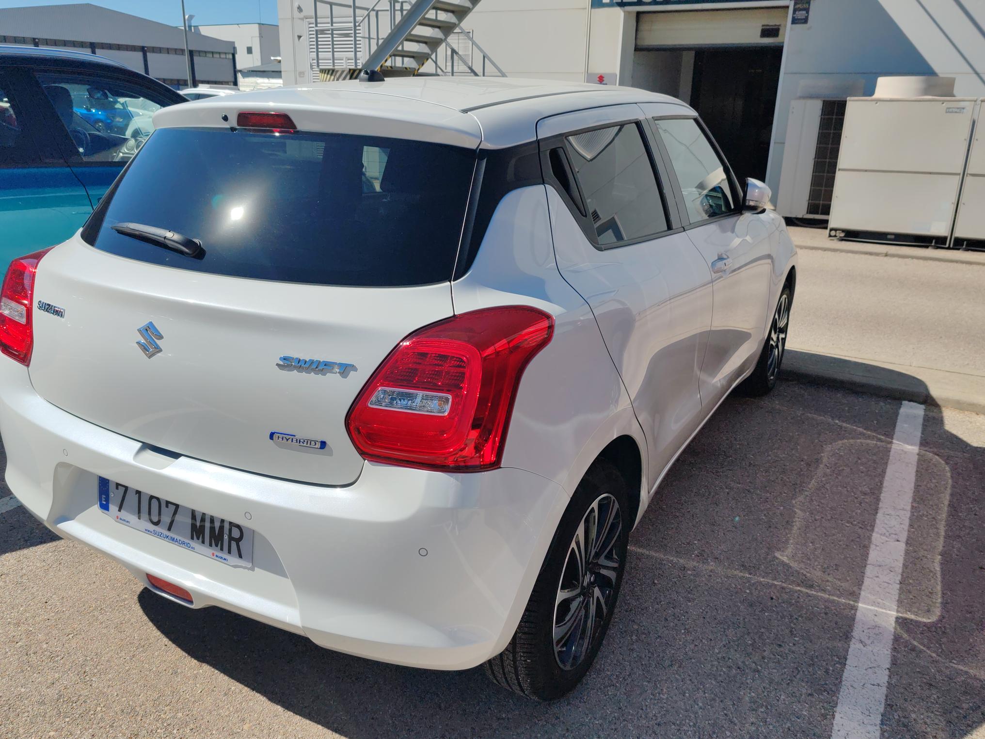 suzuki-swift-glx-10012024